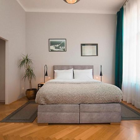 Stross Apartments Ζάγκρεμπ Εξωτερικό φωτογραφία